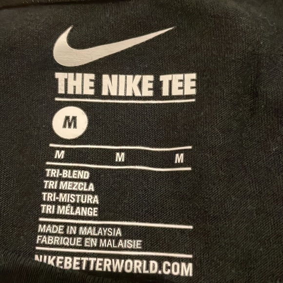NWOT Nike International Tee - Picture 4 of 7